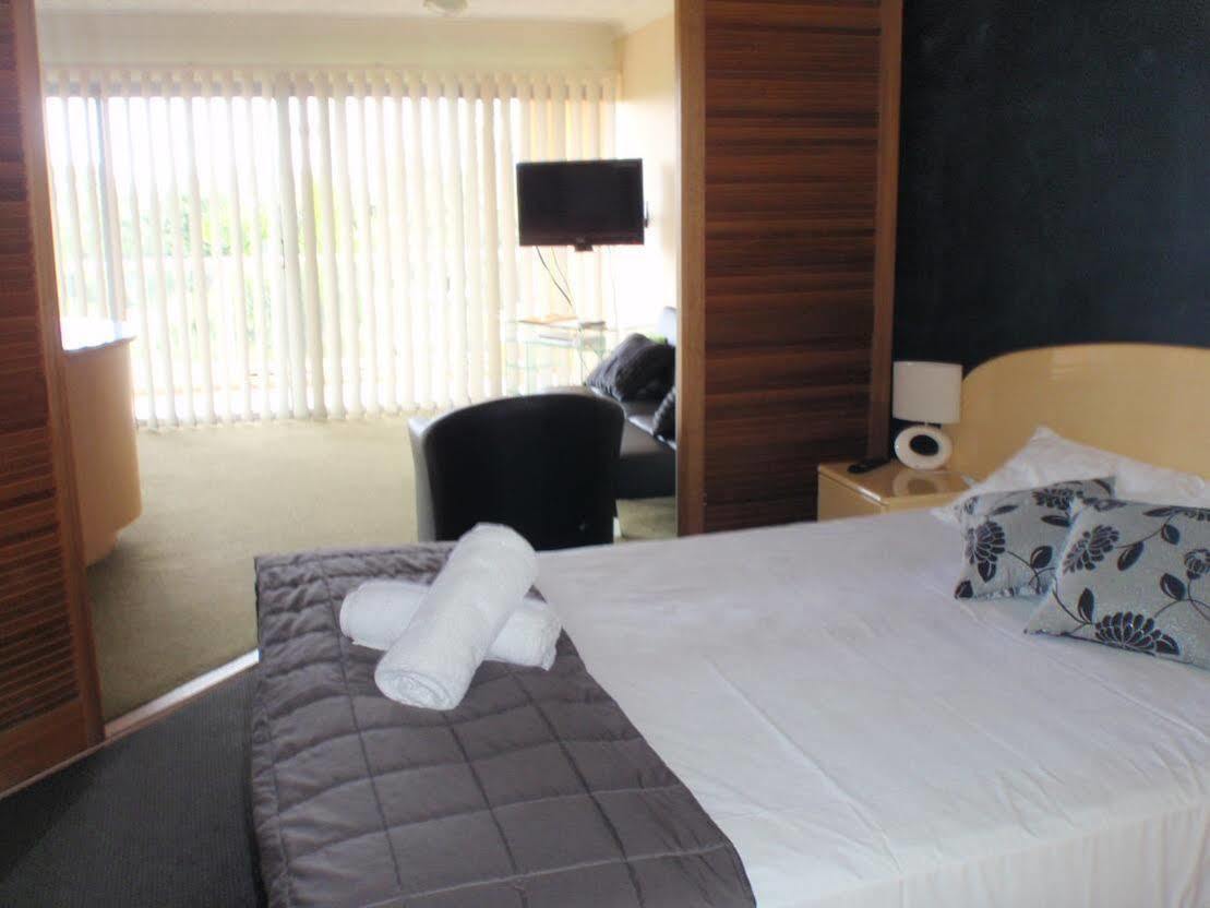 Rays Resort Southport Экстерьер фото